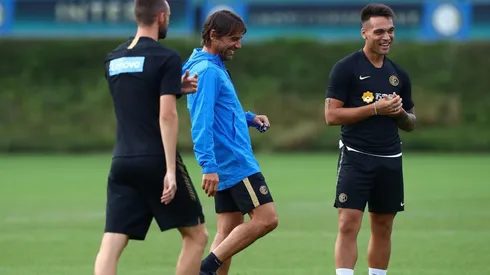 Dos argentinos y un chileno: la cartita de Navidad de Conte para Inter