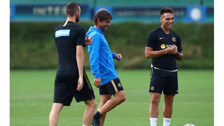 Dos argentinos y un chileno: la cartita de Navidad de Conte para Inter