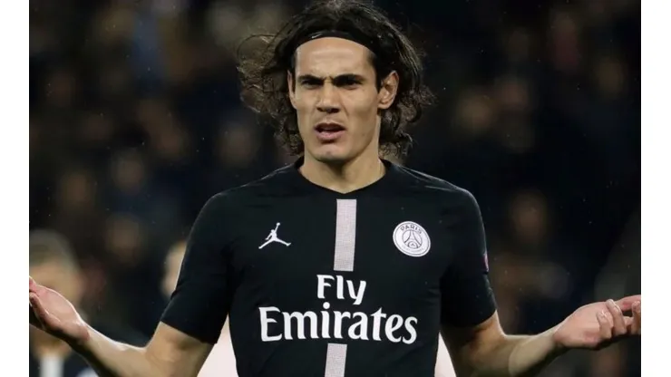 France Football no anduvo con vueltas y aseguró que Cavani se va del PSG