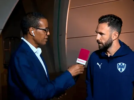 La falta de respeto de un reportero qatarí con Miguel Layún