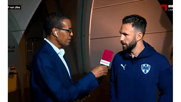 La falta de respeto de un reportero qatarí con Miguel Layún