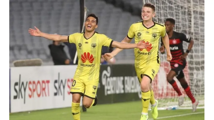Ulises Dávila la está rompiendo en Australia.
