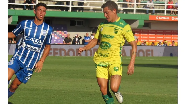 Defensa ganó 2 a 0 y hundió más a Godoy Cruz
