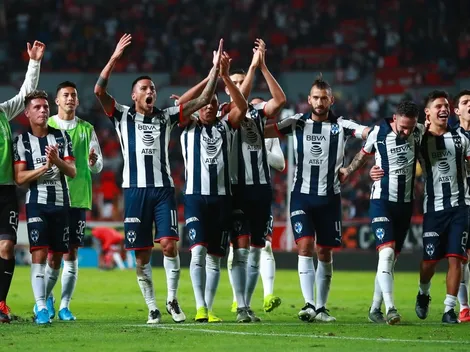 Rayados partió rumbo a Catar y fue despedido por una multitud en el aeropuerto