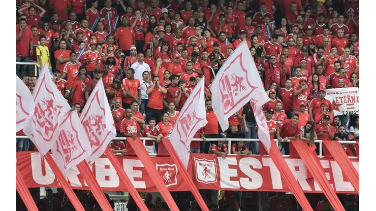 Hinchas del América de Cali en el Pascual Guerrero.