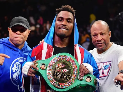 Jermall Charlo le ganó a Dennis Hogan y defendió su título