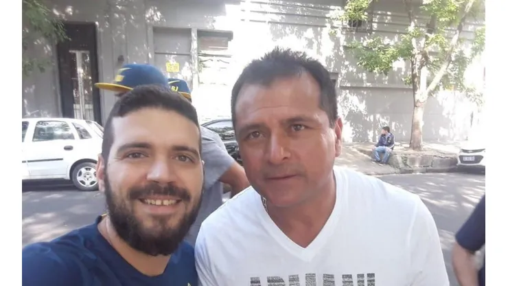 El colmo: Delgado fue a votar con una remera que tiene, gigante, el nombre de un jugador de River