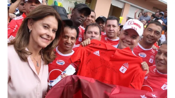 Iván Duque, reconocido simpatizante de América de Cali.