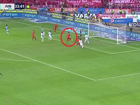 Sierra prendió el infierno: la reventó en el área y América ya gana 2-0 a Junior