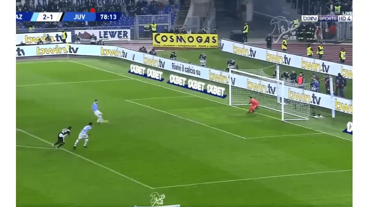 Una bestia: Szczesny atajó el penal pero fue mejor su atajada en el rebote