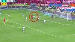 Así fue el autogol de Sebastián Viera para el primer gol de América en al final.