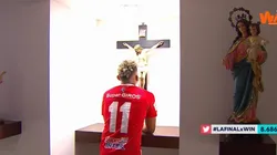 Duván Vergara rezando a segundos de comenzar la gran final de la Liga Águila II-2019.