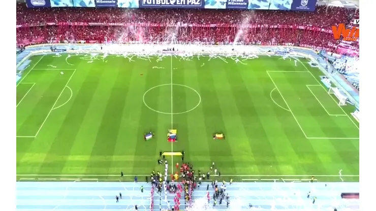Video: espectacular recibimiento al América de Cali en la final