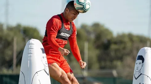 Juan Camilo Hernández, listo para regresar a la acción en el fútbol español.