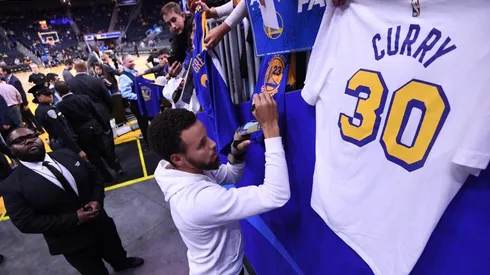 Stephen Curry mandó un mensaje a la liga por dudar de Warriors