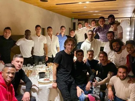 James, presente en la cena navideña con sus compañeros del Madrid