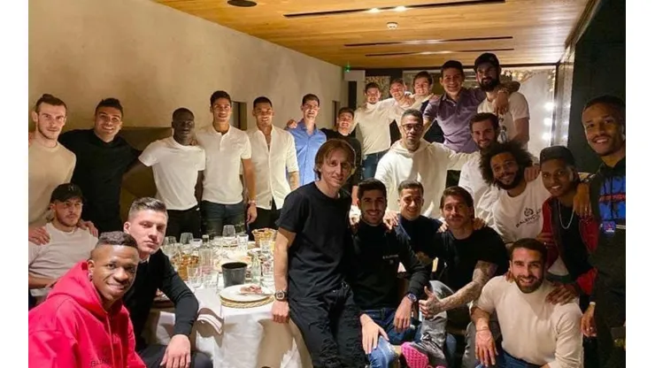 La plantilla del Real Madrid en su cena navideña.