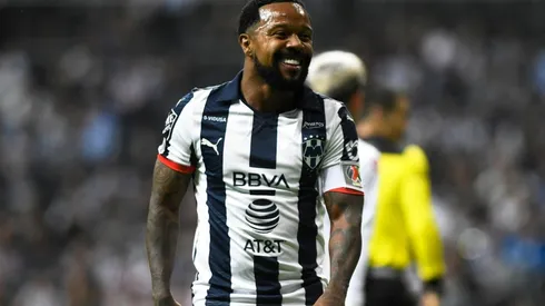 Rayados falló varios goles y sólo se fue 1-0 al descanso