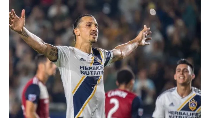 Empezó a calentar su regreso a la Serie A: palazo de Ibrahimovic a Cristiano