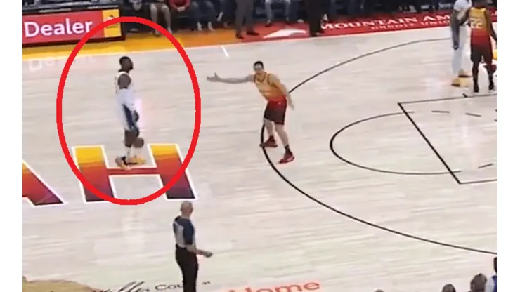 LeBron caminó hasta la cocina y los árbitros se hicieron la vista gorda