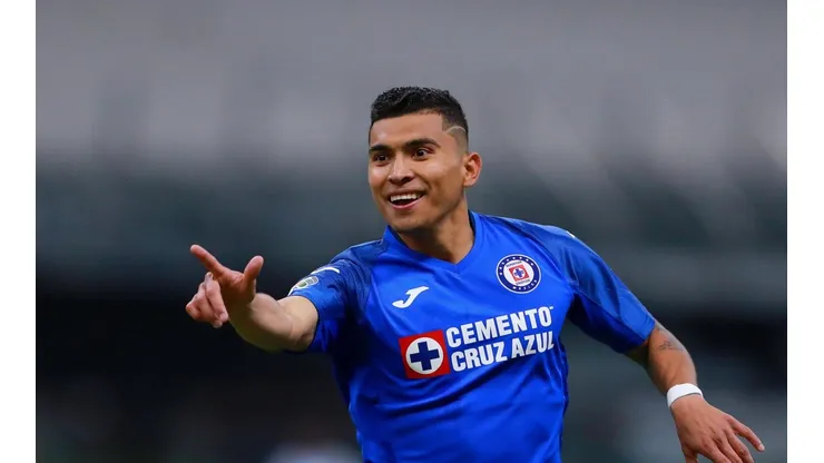 De todas formas, Pineda se quedaría mucho tiempo más en Cruz Azul.