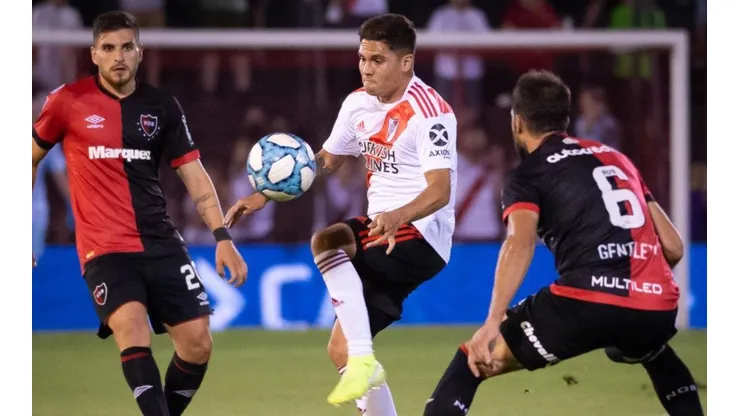 Juan Fernando Quintero en su partido con River contra Newell´s.