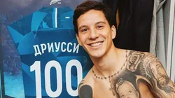 No damos más: Driussi imitó la foto de Messi con sus seis Balón de Oro