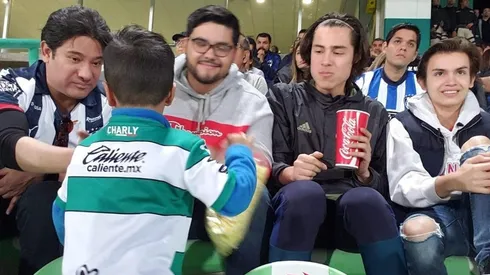 Pequeño fanático de Santos felicitó a fans de Monterrey
