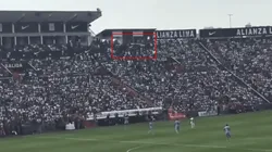 El panel se cayó mientras se jugaba el partido entre Alianza y Cristal.