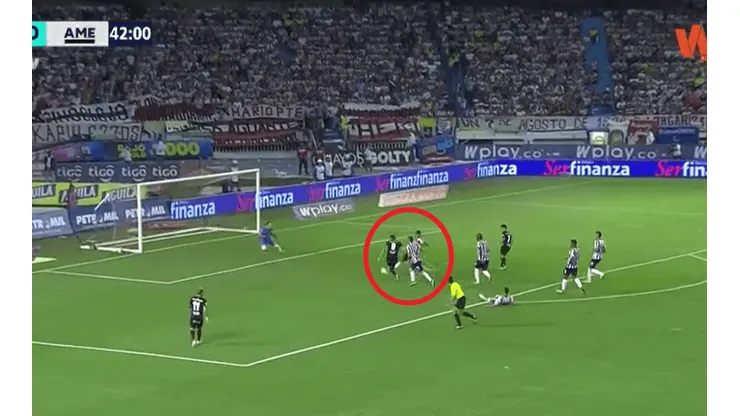 Michael Rangel hizo una jugada 'Messianica', pero no pudo marcar el gol