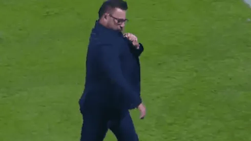 Mohamed se besó el escudo de Rayados apenas pasó a la Semifinal