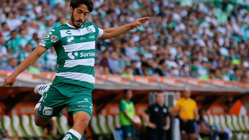 Santos anunció a Abella como titular y fue tendencia en Twitter