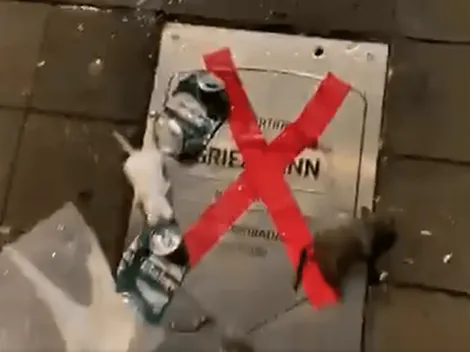 No fue bien recibido: hinchas del Atlético vandalizaron la placa de Griezmann