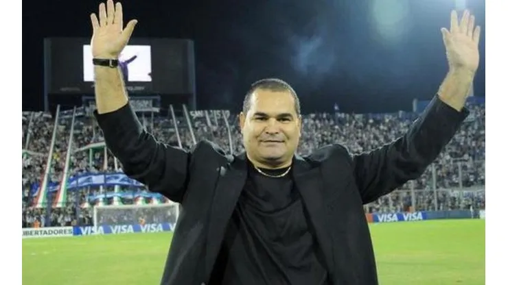 Chilavert recordó la Intercontinental de Vélez y aprovechó para pegarle a River
