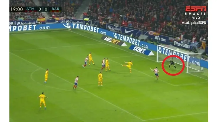 Nadie puede entender la atajada de Ter Stegen.