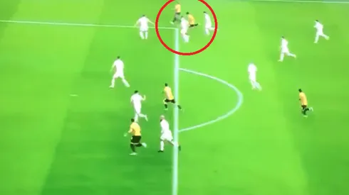 Espectacular asistencia de Raúl Jiménez en el gol de Wolves a Sheffield United