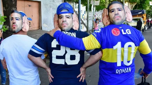 Los hinchas de Boca con las caretas de Riquelme.