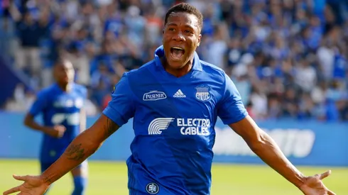 Daniel Angulo con la camiseta de Emelec.