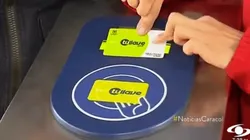 Video: burlas a la gerente de Transmilenio por no saber pagar el pasaje