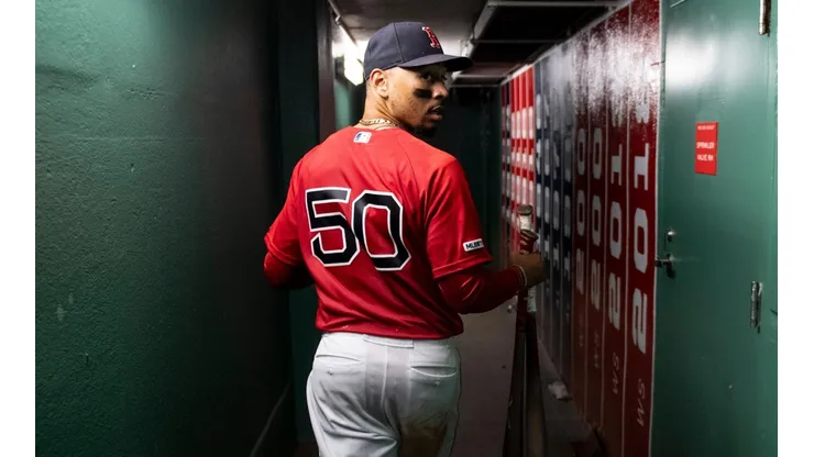 Mookie Betts encendió los rumores de su salida de Boston en las redes sociales
