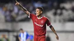 El representante de Paolo Guerrero lo acercó a Boca: "Estaría feliz"