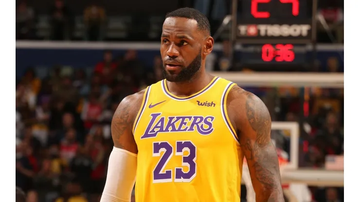 Vídeo: estos niños esperaron 5 años para tomarse una foto con LeBron