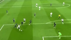 Foto del gol del Oso Pratto en Madrid.