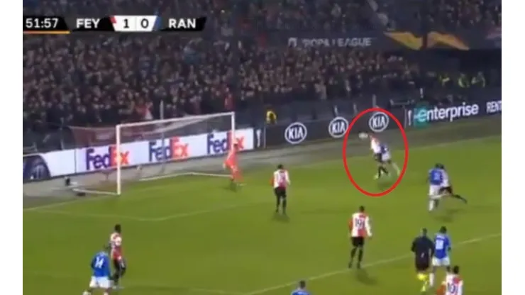 Con dos cabezazos hermosos, Morelos se fue de doblete en Europa League