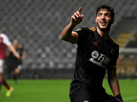 El gran partido de Raúl Jiménez para Wolves frente a Praga