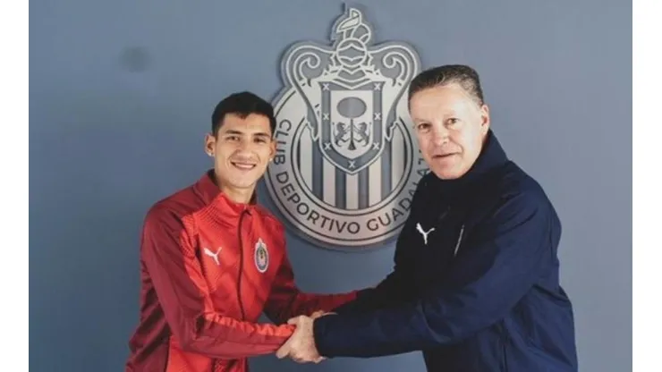 Antuna ya se integró a Chivas.