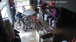 Roban tienda de Rigoberto Urán y él lo denuncia de la mejor manera posible