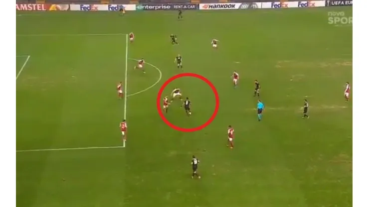 Magia de Raúl Jiménez para el segundo gol de Wolverhampton a Sporting Braga