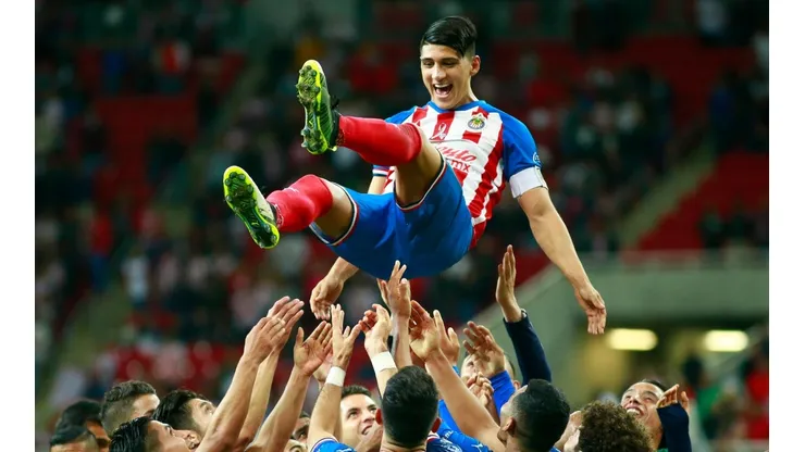 Alan Pulido no se mueve a la MLS.