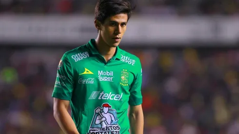 Una buena y una mala para Macías: hizo un gol, pero salió lesionado